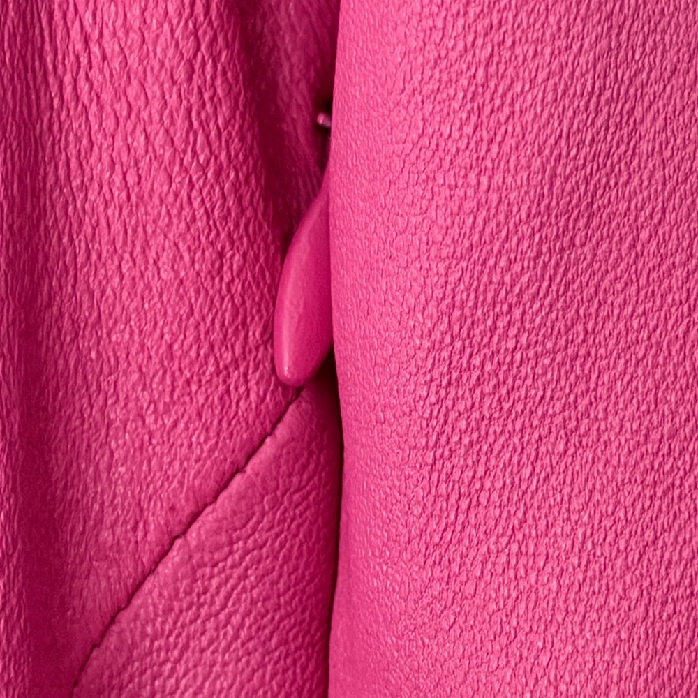 Authentic Givenchy Lamb Leather Mini Dress in Pink
$3,986.39 size Fr 36 US 2 - Picture 6 of 11